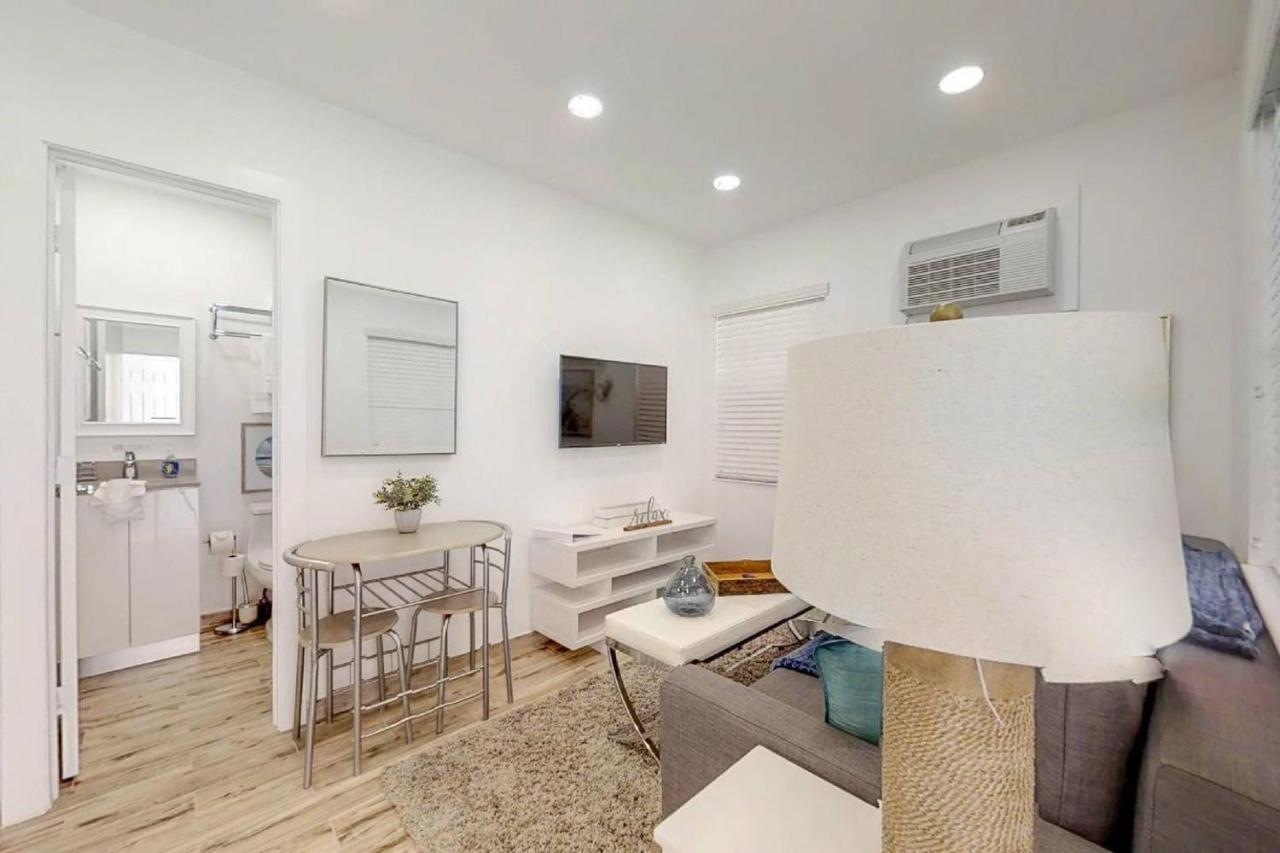 Chick & Fashionable 1 Bedroom Apt Beach Unit # 4 Dania Beach Εξωτερικό φωτογραφία
